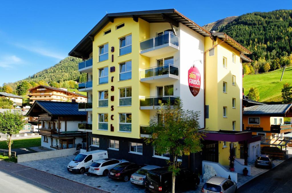 Hotel Almrausch Saalbach-Hinterglemm Exterior foto